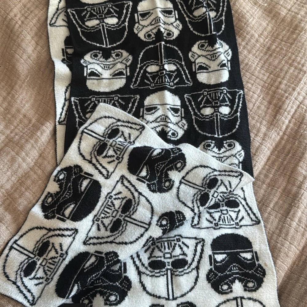 Loungefly Black and White Star Wars Scarf
